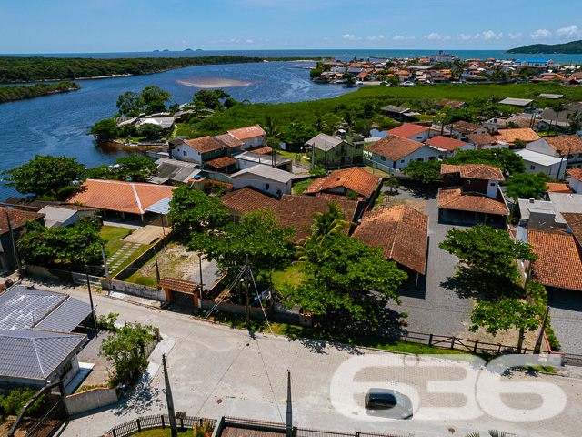 Foto de Casa Térrea Balneário Barra do Sul Centro 03018404