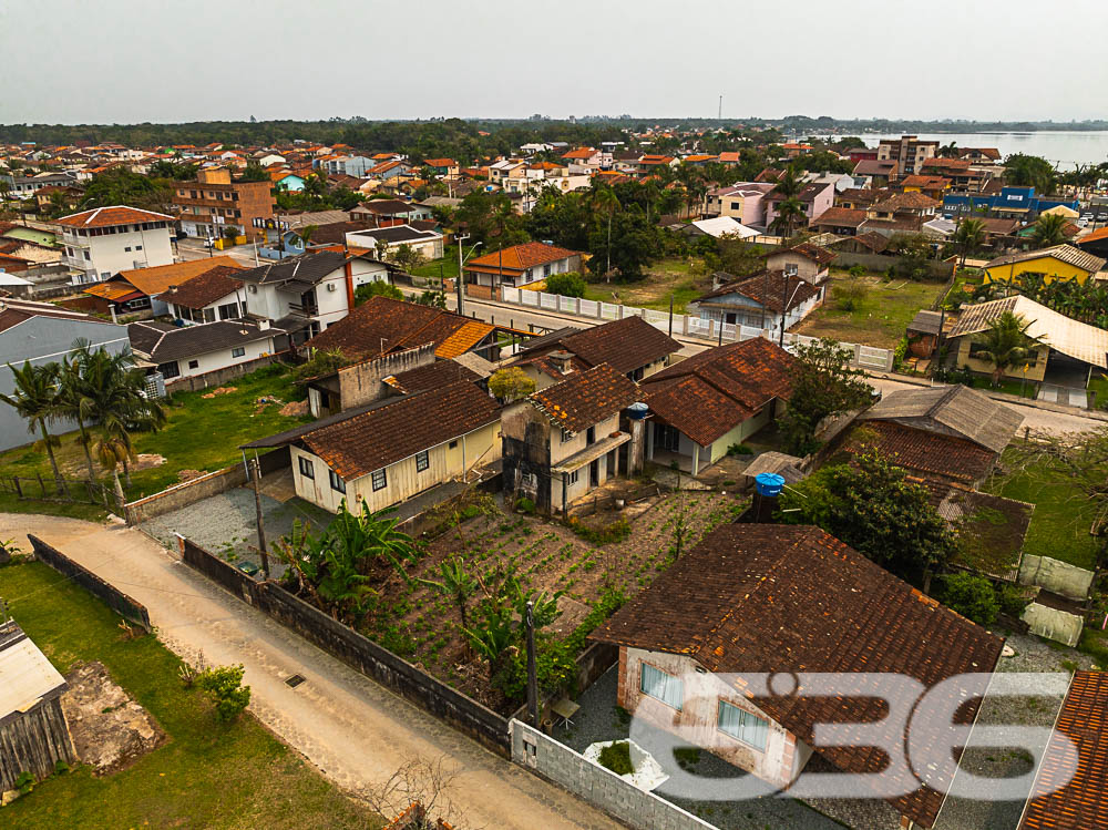 Foto de Sobrado Balneário Barra do Sul Costeira 03018754