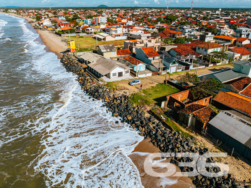 Foto de Casa Térrea Balneário Barra do Sul Centro 03019075